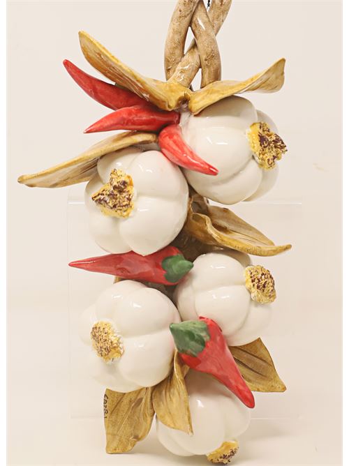 grappolo da appendere con agli e peperoncini in ceramica capodimonte L'Oasi ceramiche | GRAPPOLOAGLIOPEPERONCINOBIANCO